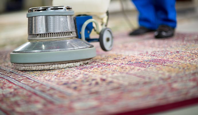rug cleaning with cleaning vacuum cleaner